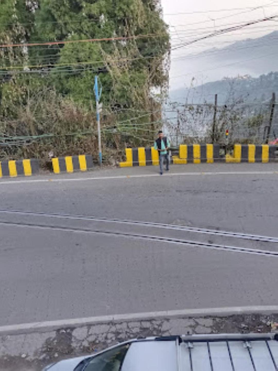 Hotel Himalayan Queen , Darjeeling Дарджилинг Экстерьер фото