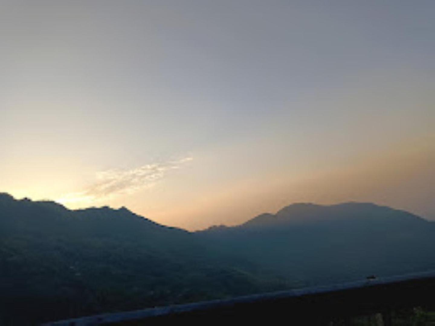 Hotel Himalayan Queen , Darjeeling Дарджилинг Экстерьер фото